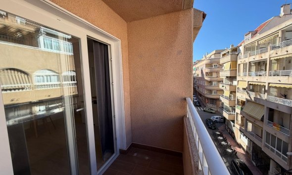 Revente - Apartment -
Torrevieja - Playa del Cura