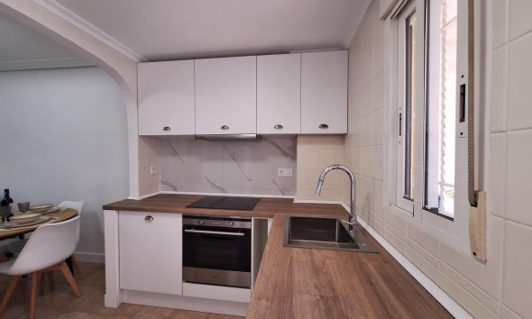 Resale - Bungalow -
Torrevieja - Sector 25