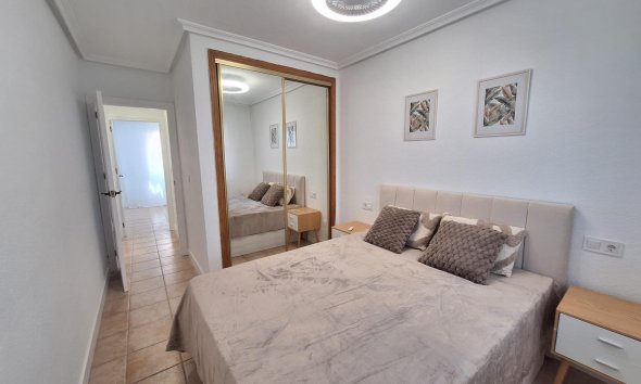 Resale - Bungalow -
Torrevieja - Sector 25
