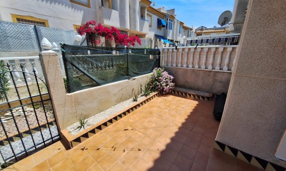 Resale - Bungalow -
Torrevieja - Sector 25