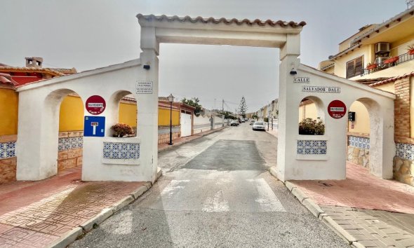 Revente - Villa -
Torrevieja - Los Balcones - Los Altos del Edén