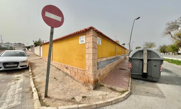Revente - Villa -
Torrevieja - Los Balcones - Los Altos del Edén
