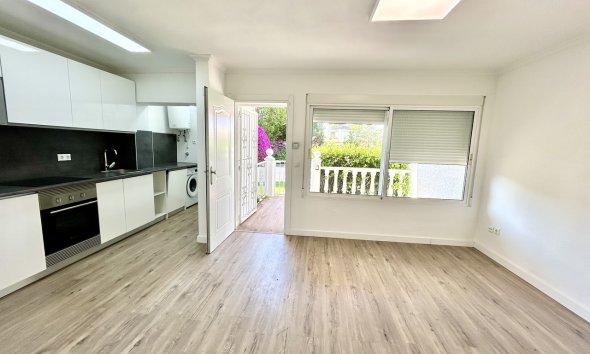 Reventa - Apartment -
Villamartin - Costa Blanca