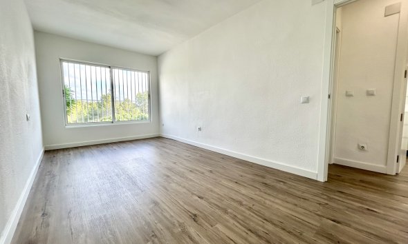 Reventa - Apartment -
Villamartin - Costa Blanca