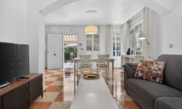 Reventa - Villa -
Orihuela Costa - Costa Blanca