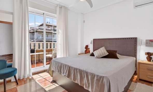 Reventa - Villa -
Orihuela Costa - Costa Blanca