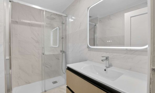 Reventa - Apartment -
Torrevieja - Costa Blanca