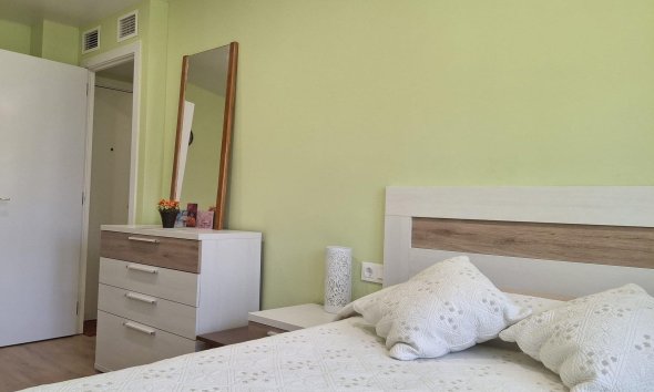 Revente - Apartment -
Torrevieja - Centro