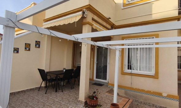 Resale - Bungalow -
Orihuela Costa - Playa Flamenca
