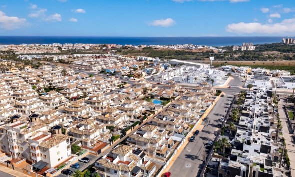 Resale - Villa -
Orihuela Costa - Costa Blanca