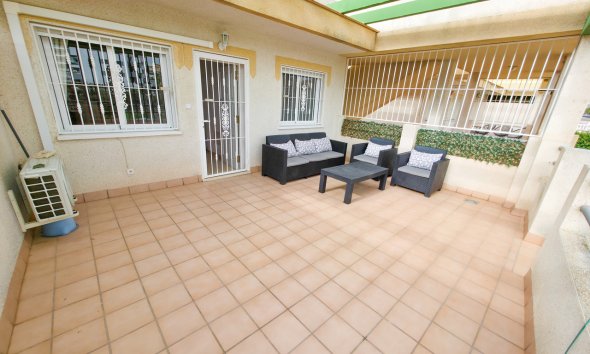 Resale - Apartment -
Villamartin - Costa Blanca