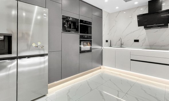 Reventa - Apartment -
Torrevieja - Costa Blanca