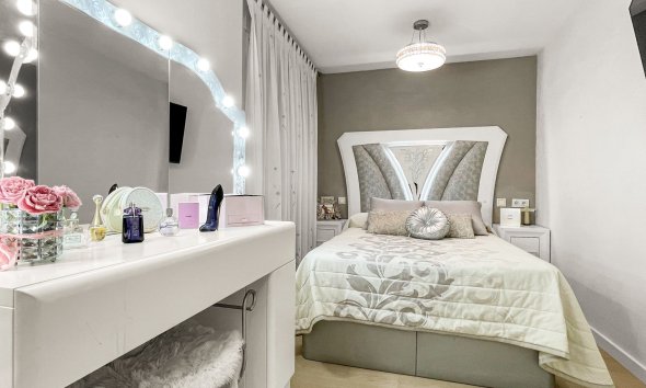 Resale - Apartment -
Torrevieja - Costa Blanca