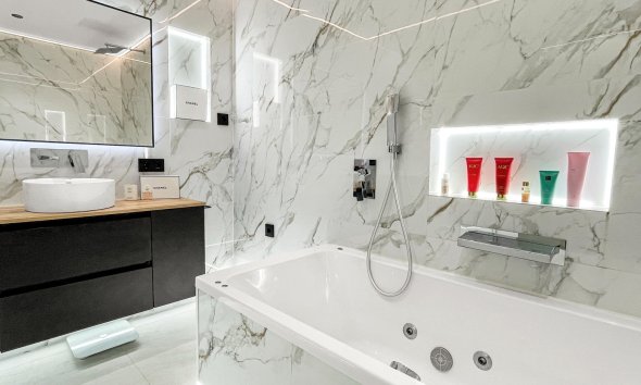Resale - Apartment -
Torrevieja - Costa Blanca
