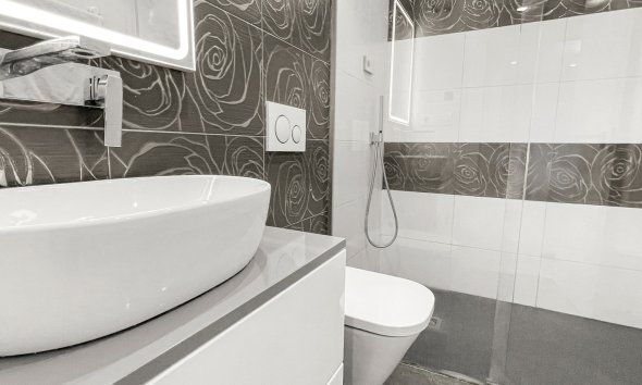 Resale - Apartment -
Torrevieja - Costa Blanca