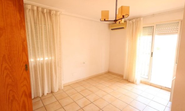 Resale - Town House -
Torrevieja - Costa Blanca