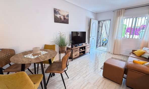 Resale - Town House -
Orihuela Costa - Los Dolses