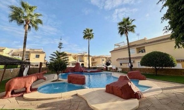 Resale - Town House -
Orihuela Costa - Los Dolses