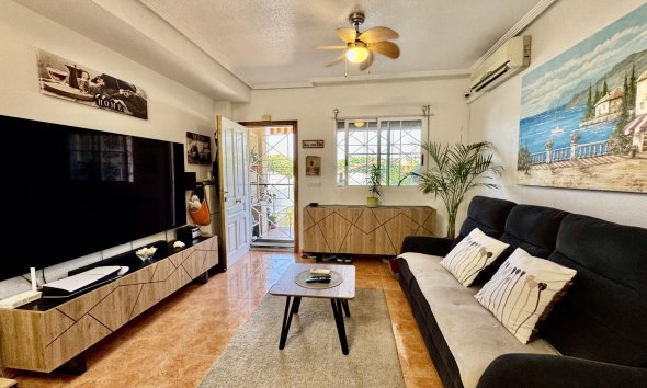 Resale - Town House -
Torrevieja - La Siesta - El Salado - Torreta