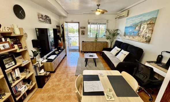 Resale - Town House -
Torrevieja - La Siesta - El Salado - Torreta