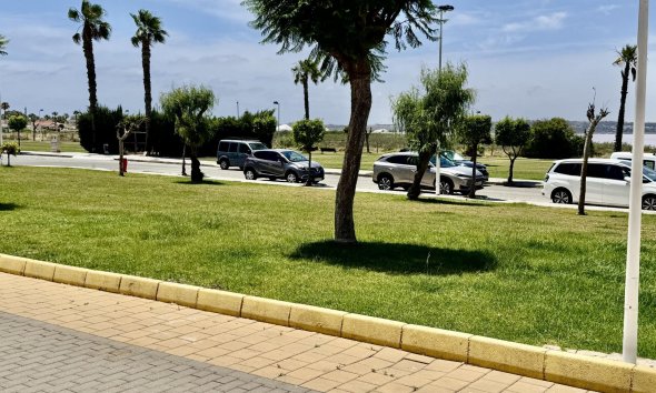 Resale - Town House -
Torrevieja - La Siesta - El Salado - Torreta