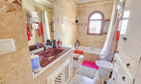 Resale - Town House -
Orihuela Costa - PAU 8