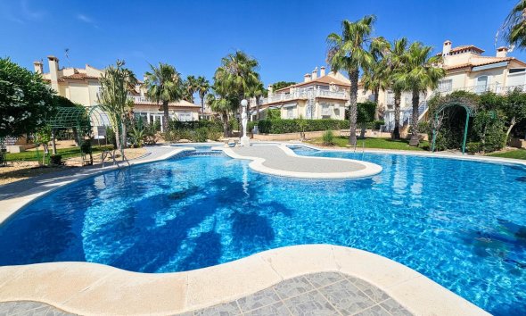 Resale - Bungalow -
Orihuela Costa - Los Altos