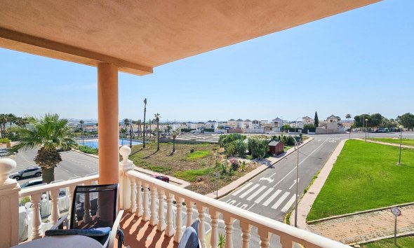 Resale - Bungalow -
Orihuela Costa - Los Altos
