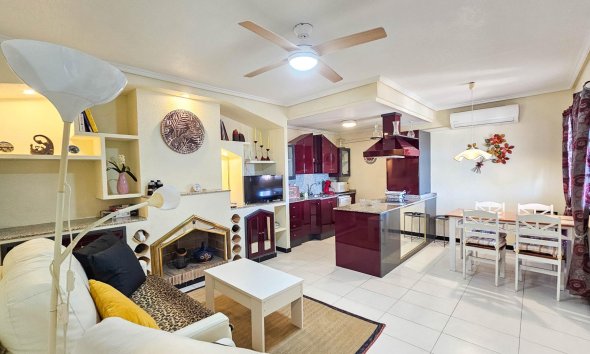 Resale - Bungalow -
Orihuela Costa - Los Altos