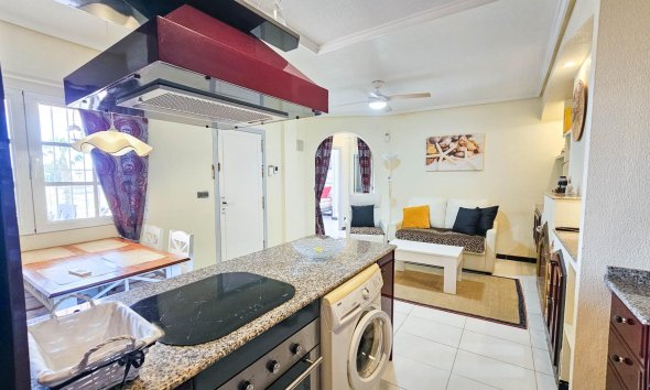 Resale - Bungalow -
Orihuela Costa - Los Altos