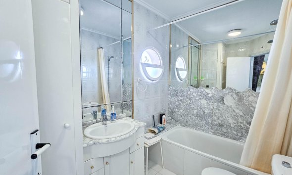 Resale - Bungalow -
Orihuela Costa - Los Altos