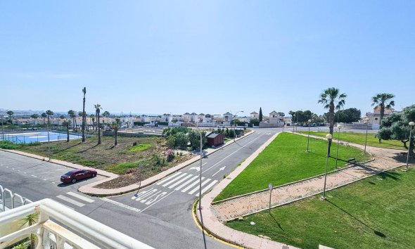 Resale - Bungalow -
Orihuela Costa - Los Altos