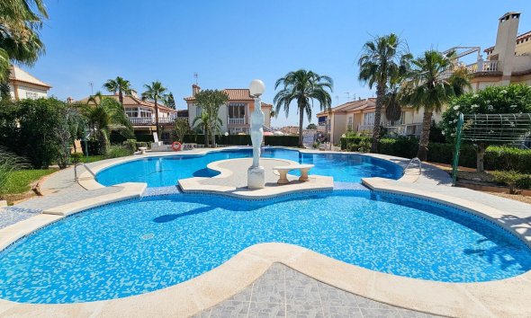 Resale - Bungalow -
Orihuela Costa - Los Altos