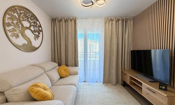 Resale - Apartment -
Torrevieja - Nueva Torrevieja