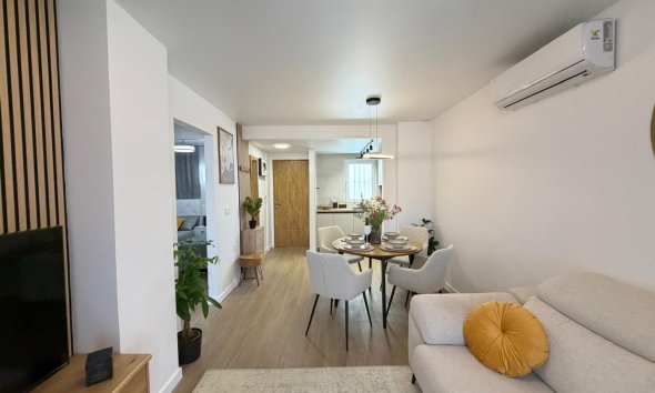 Resale - Apartment -
Torrevieja - Nueva Torrevieja