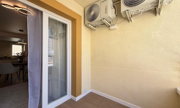 Resale - Apartment -
Torrevieja - Nueva Torrevieja