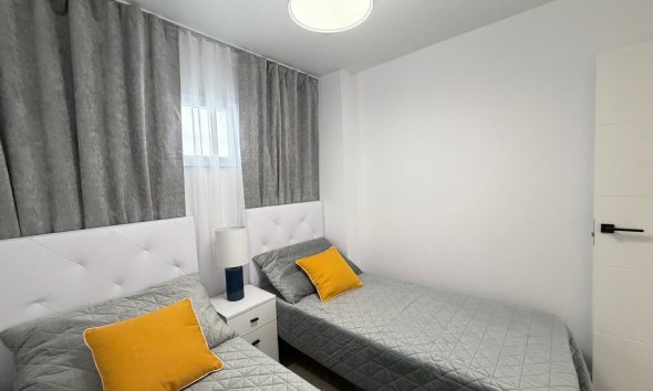Resale - Apartment -
Torrevieja - Nueva Torrevieja