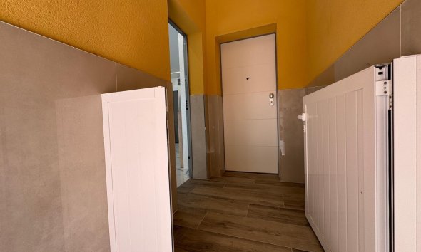 Resale - Apartment -
Torrevieja - Estacion De Autobuses