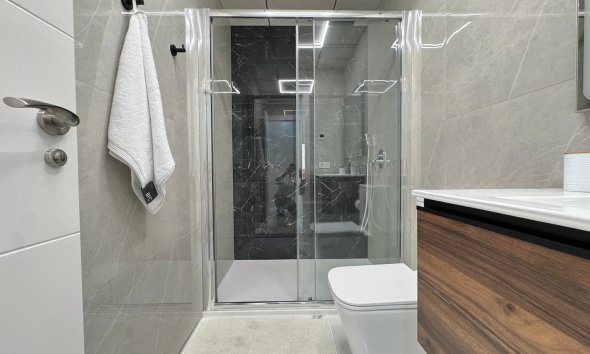 Resale - Apartment -
Torrevieja - Estacion De Autobuses