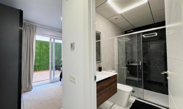 Resale - Apartment -
Torrevieja - Estacion De Autobuses
