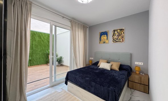 Resale - Apartment -
Torrevieja - Estacion De Autobuses