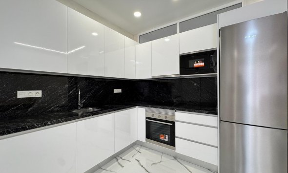 Resale - Apartment -
Torrevieja - Estacion De Autobuses
