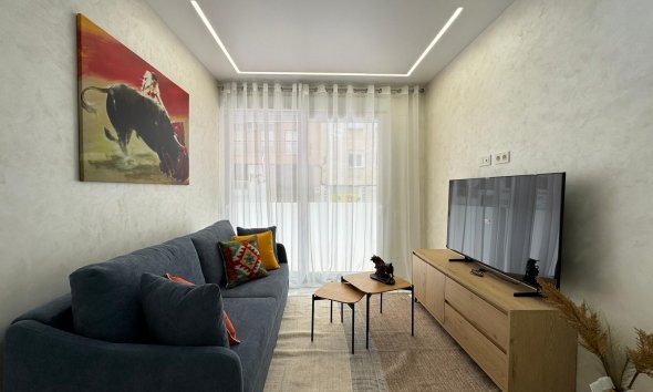 Resale - Apartment -
Torrevieja - Estacion De Autobuses