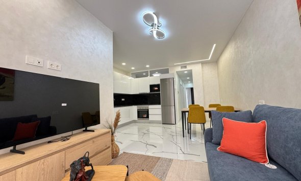 Resale - Apartment -
Torrevieja - Estacion De Autobuses