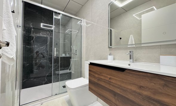Resale - Apartment -
Torrevieja - Estacion De Autobuses
