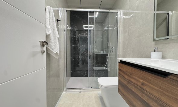 Resale - Apartment -
Torrevieja - Estacion De Autobuses