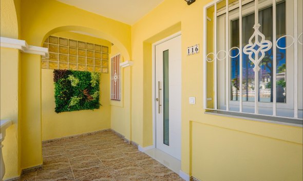 Resale - Town House -
Orihuela Costa - Las Filipinas