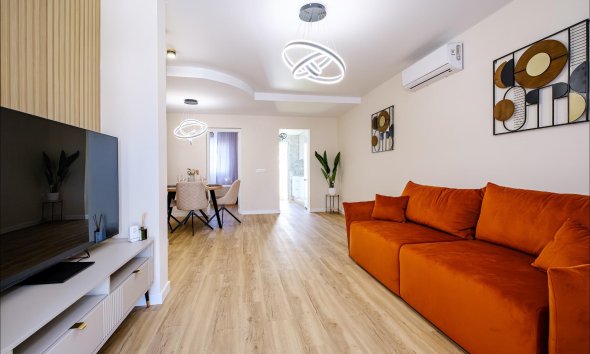 Resale - Town House -
Orihuela Costa - Las Filipinas