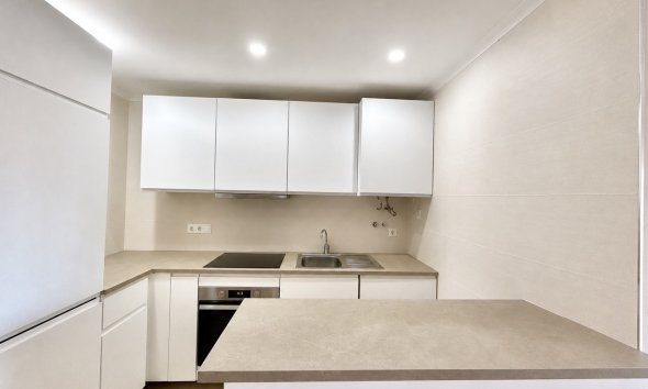 Resale - Apartment -
Villamartin - Costa Blanca