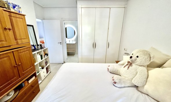 Resale - Apartment -
Villamartin - Costa Blanca